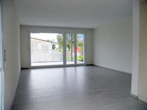 Wohnzimmer vergr�ssern; Richtung Balkon